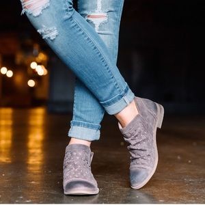 Musse & Cloud Cynthia Brown Bootie